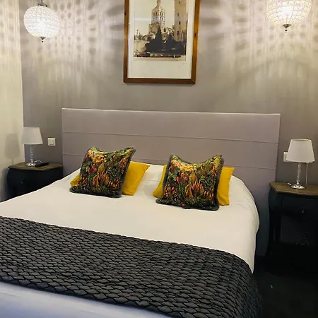 Brit Acacias 3* Arles