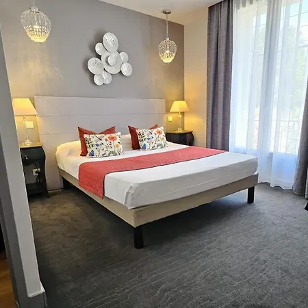 Brit Acacias Hotel 3*