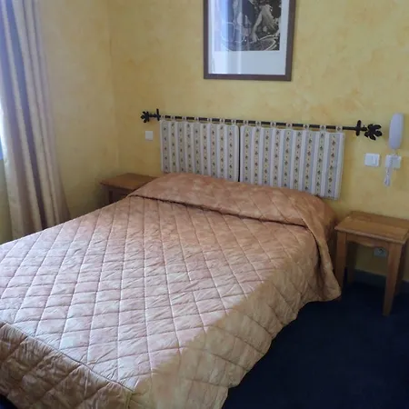 Brit Acacias Hotel Arles